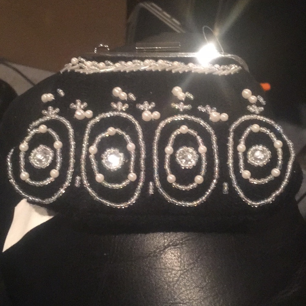 Brand New Liz Claiborne Black Beaded Coin Purse
